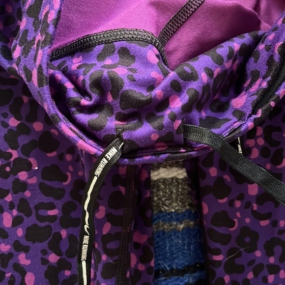 ❤️🔥 Nike Running 3/4 length leggings, size XS - Picture 5 of 8